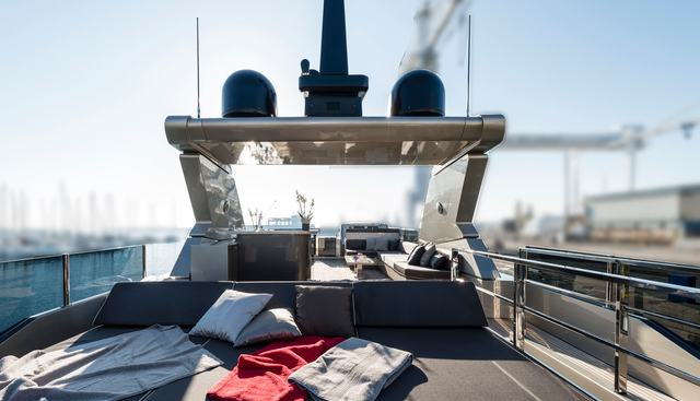 Shadow Yacht 3