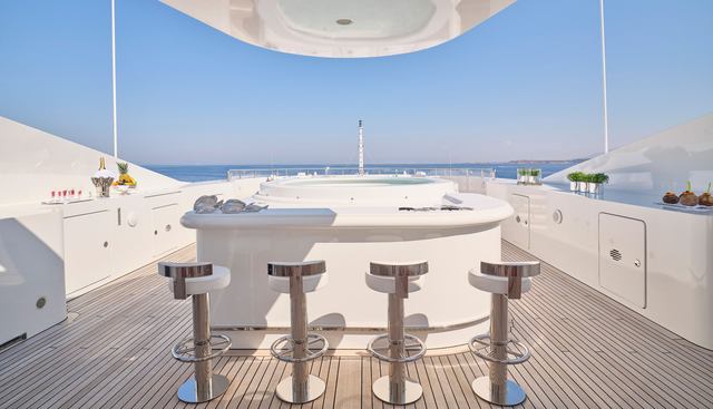 Sunday Yacht 3