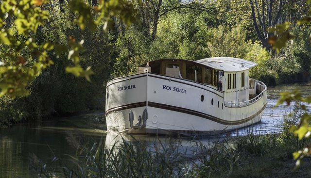 Roi Soleil Yacht 2