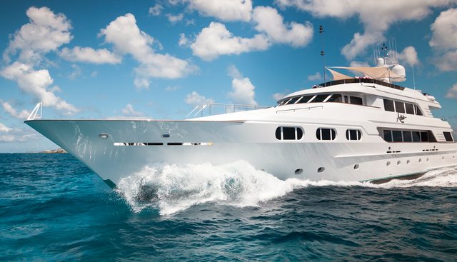 Attitude Yacht 3