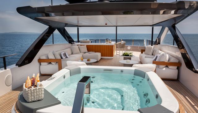 Lady Dia Yacht 3