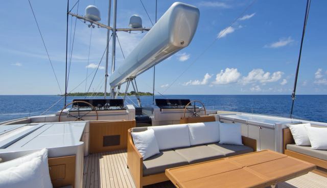 Vertigo Yacht 2