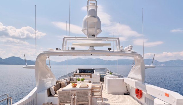 Helios Yacht 2