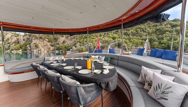 Tosca Yacht 4