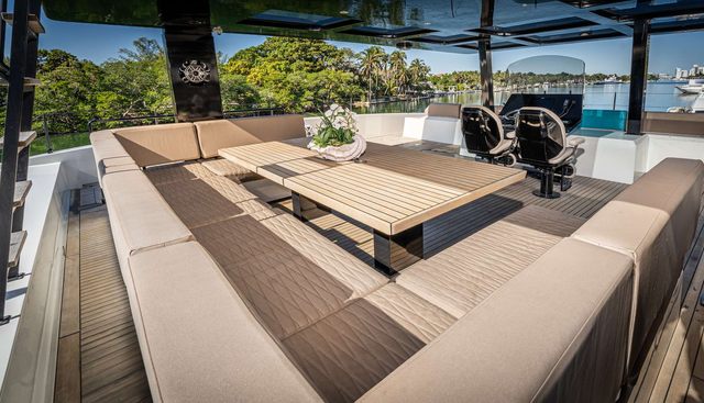 Island Majesty Yacht 4