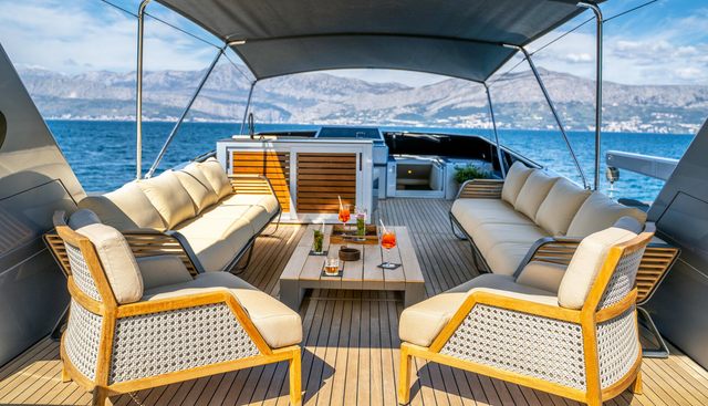 Phantom Yacht 3