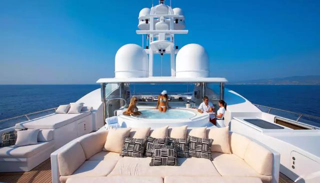 Hurricane Run Yacht 3