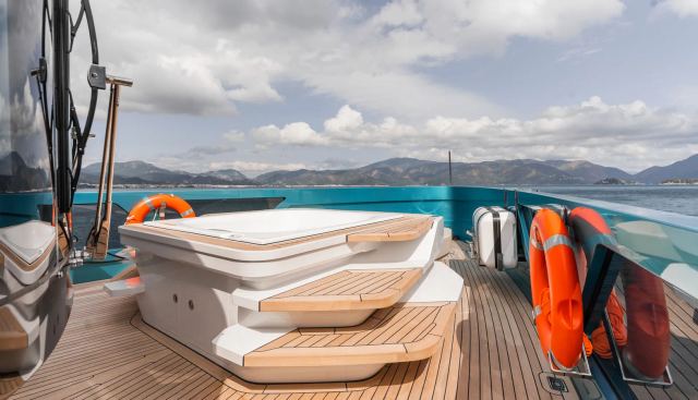 Wedge Yacht 3