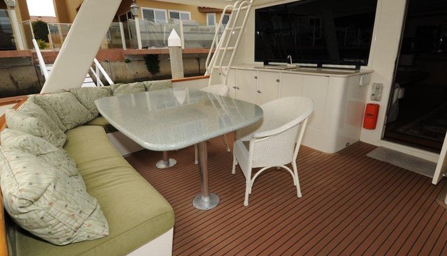 Catchin' Moments Charter Yacht - 2