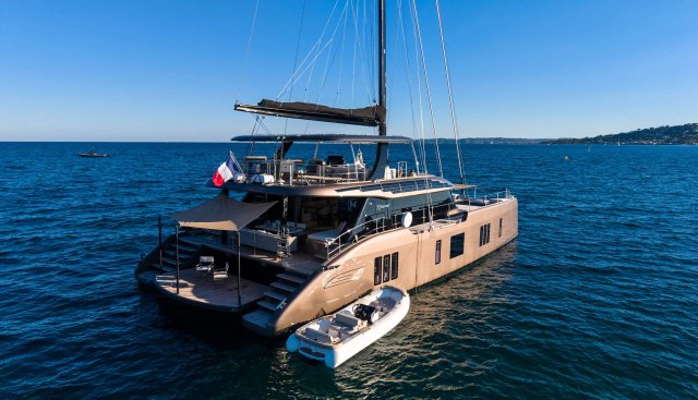 Aura Yacht 5