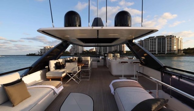 5 Palms Yacht 3