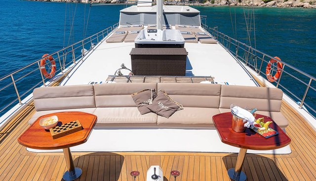 Nautilus Yacht 2