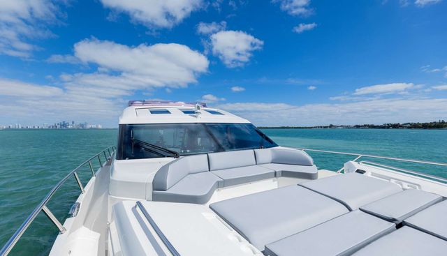 Snowbird Yacht 2