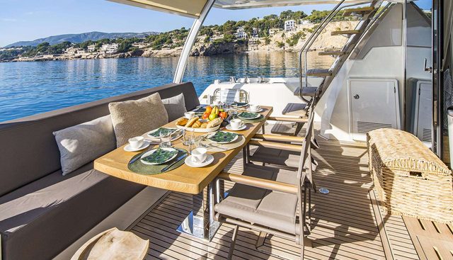 Blue M Yacht 4