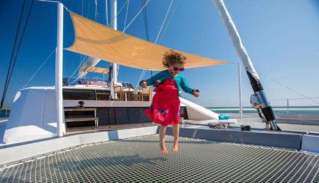 WindQuest Yacht 2