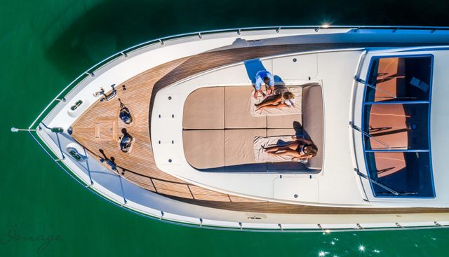 Zen Yacht 2