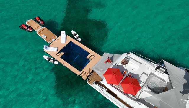 Robin's Nest II Yacht 5