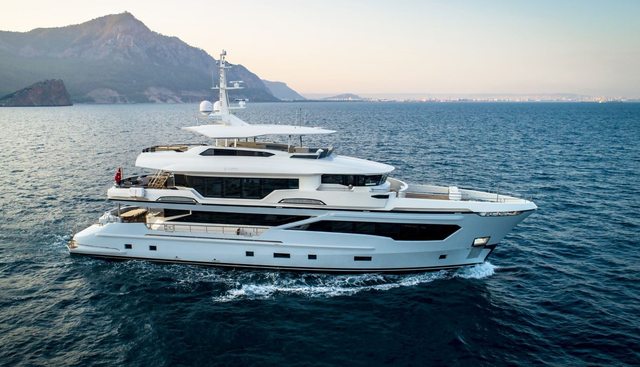 Lady Caroline Yacht 5