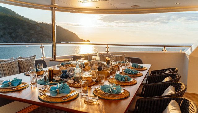 Heeus Yacht 4