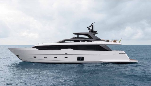 Saam II Yacht 2