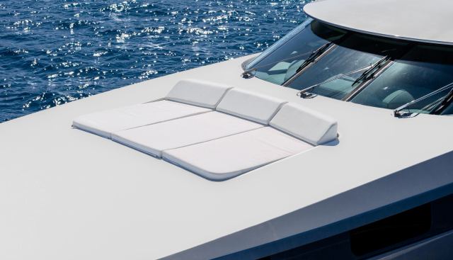 Aura Yacht 2