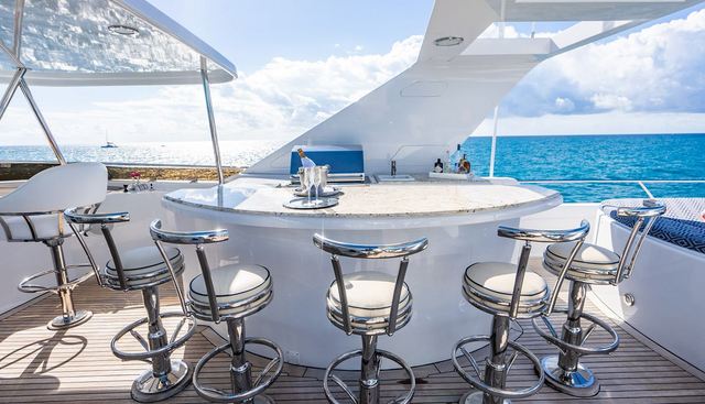 SeaQuest Yacht 4