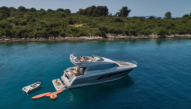 Simull Yacht 5