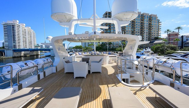 M2 Yacht 3