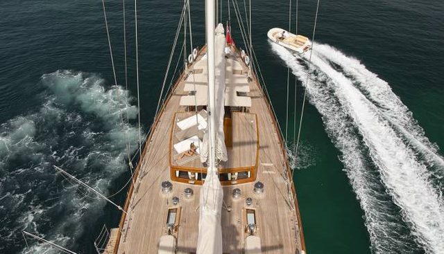 Gweilo Charter Yacht - 6
