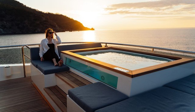 Heeus Yacht 3