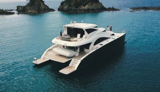 Moondance Yacht 3