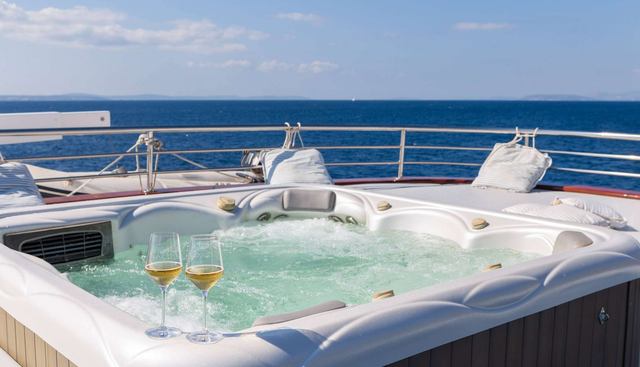 Amalia Yacht 3