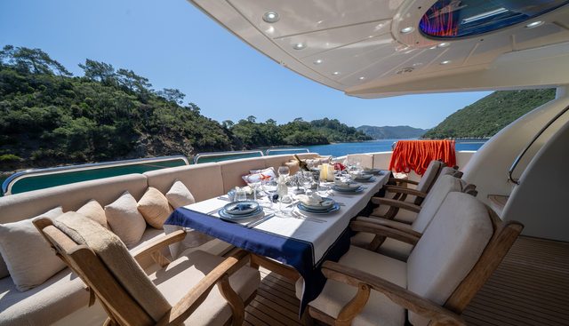 Coral Yacht 4