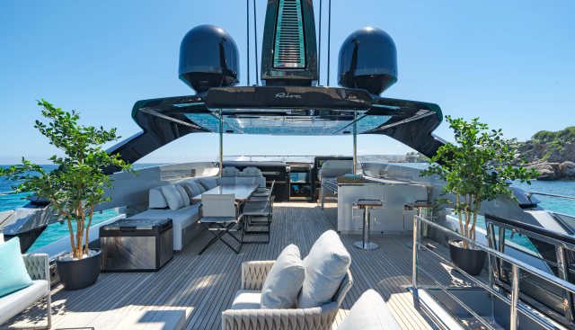 HP6 Yacht 3
