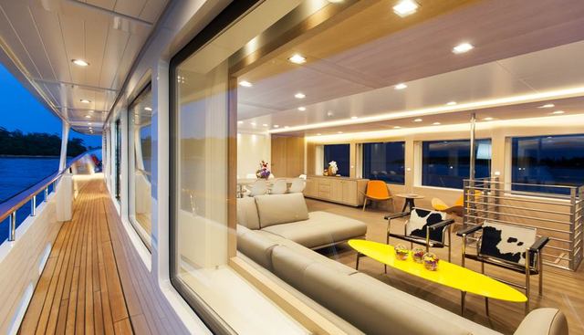 Robbie Bobby Yacht 4
