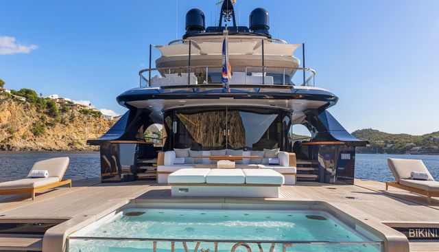 Liv Love Yacht 4