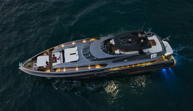 Santorini Yacht 3