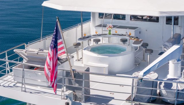 Surfbird Yacht 2