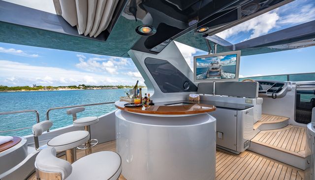 Tail Lights Yacht 5