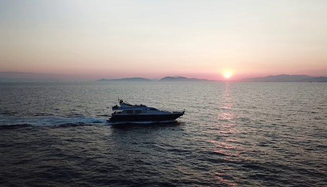 Johnny Handsome Yacht 5