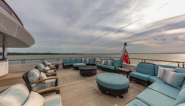 Unbridled Yacht 4