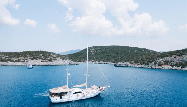 Queen of Sea Yacht 5