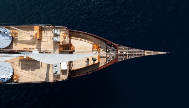 Sequoia Yacht 2