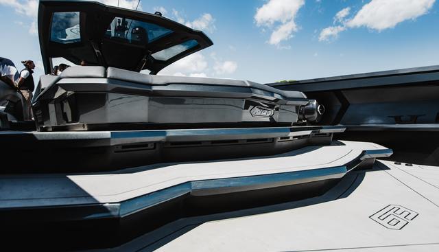 Nero Yacht 2
