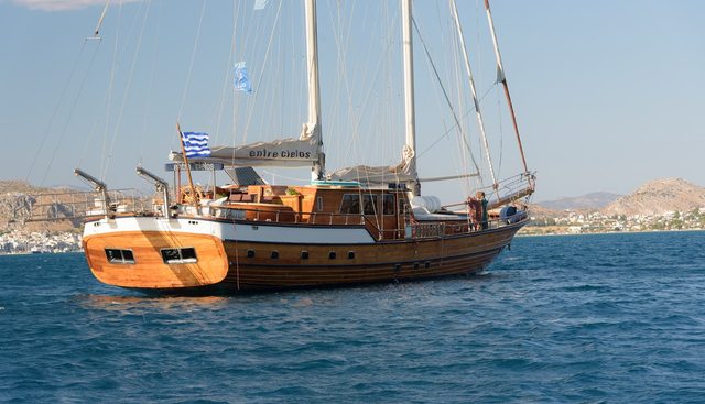 Entre Cielos Yacht 5