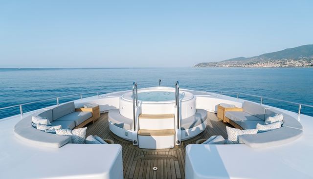 Bon Vivant Yacht 2
