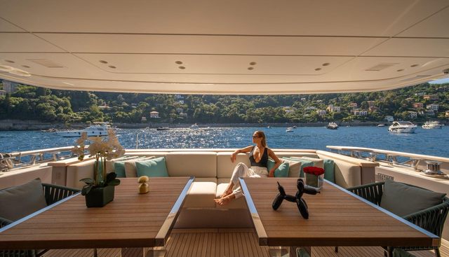 AM Yacht 4
