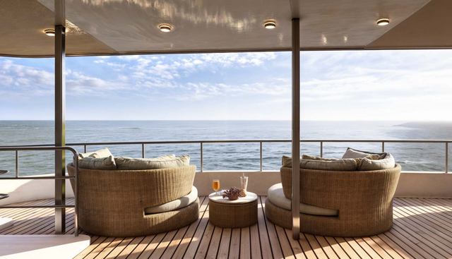 Monique Yacht 4