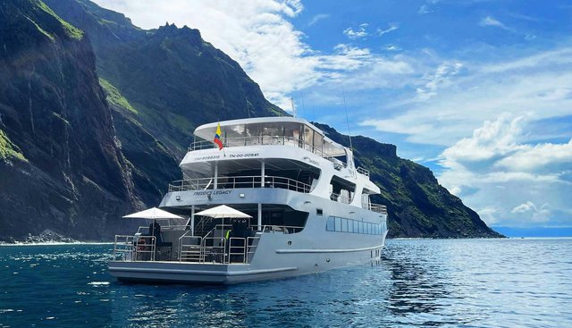 Freddy's Legacy Yacht 5