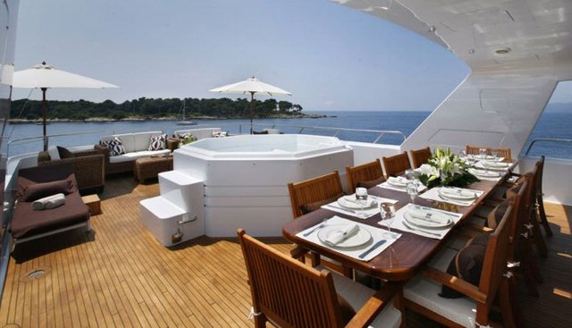 Sentimental Yacht 2